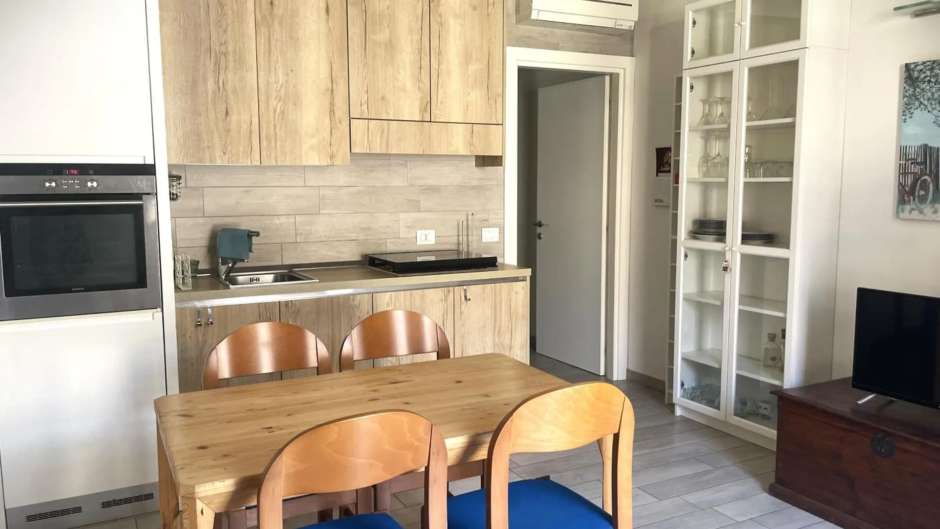 Apartment La Casina Sul Portocanale, Grazioso Appartamento A Cesenatico, Riviera Romagnola Italy